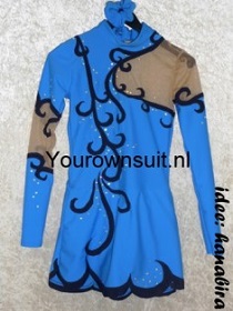 Rhythmic gymnastic leotard, Voorkant van een ritmisch gym pakje met rokje, blauw rg pakje met donkerblauwe kringels