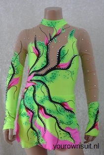 voorkant neon groen ritmische gympakje met roze bloemen_RG pakje_rhythmic gymnastic leotard