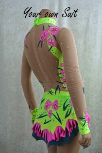 achterkant neon groen met roze bloemen ritmische gympakje_rg pakje_rhythmic gymnastic leotard