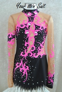 voorkant zwart met roze kringels ritmische gympakje_rg pakje_rhythmic gymnastic leotard