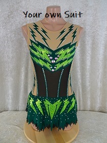 Voorkant van een groen Twirlpakje met gele zigzag, Twirl leotards