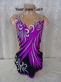 Voorkant van een paars met zwarte rgleotard met zilveren kringels, rgpakje